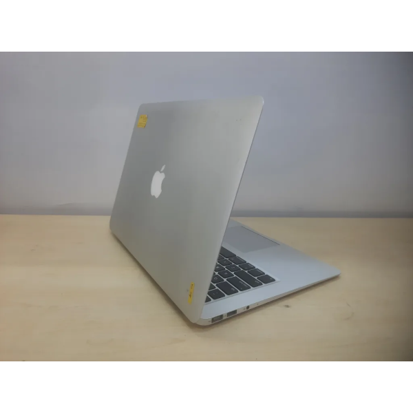 MacBook Air (13″ Monitor) Mid 2011 , Intel Core i5 @ 1.7GHz , 4GB RAM , 120GB SSD , macOS 10.13 [NETT]